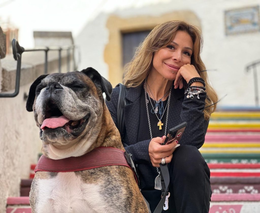 Dana Bertone